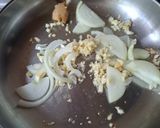 Foto langkah ke 2 dari resep Tumis Daging Sukiyaki Cabe Hijau.