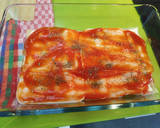 Foto del paso 4 de la receta: Lasaña de pavo y queso