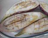 Foto del paso 1 de la receta: Berenjenas con huevo -sin carne-
