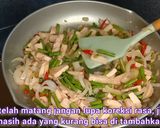 Foto langkah ke 7 dari resep Oseng tahu kacang panjang saus sambal.