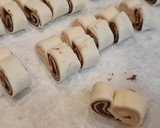 Foto del paso 3 de la receta: Palmeritas rellenas dos chocolates