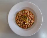 Foto del paso 7 de la receta: Ensalada de garbanzos y pollo con vinagreta de harissa