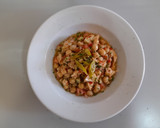 Foto del paso 7 de la receta: Ensalada de garbanzos y pollo con vinagreta de harissa