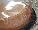 A picture of step 8 of Chocoflan.