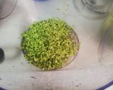 Foto del paso 1 de la receta: Pizza de atún y verduras con base de brócoli y zanahoria