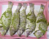 صورة لخطوة 5 من وصفة سمك بالليمون مع صوص الليمون الاخضر 🍋🐟