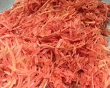 A picture of step 1 of Gajar ka halwa.
