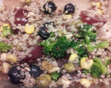Foto del paso 5 de la receta: Ensalada de quinoa bicolor y nueces