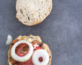 Foto del paso 2 de la receta: Bocadillo redondo y rústico con pollo adobado... ¡Especial findes!
