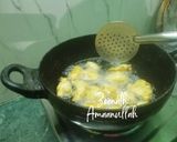 A picture of step 2 of Hyderabadi Gulgule/Sweet Fritters.
