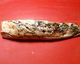 Foto del paso 7 de la receta Solomillo de bonito, con hebras de hinojo y escamas de sal negra ahumada