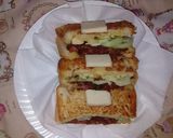 Foto langkah ke 4 dari resep Roti Bakar Kornet Keju.