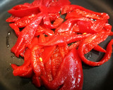 Foto del paso 4 de la receta: Panceta con patata y pimientos de Piquillo