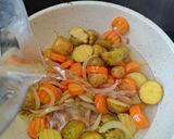 Foto langkah ke 2 dari resep Japanese Curry.