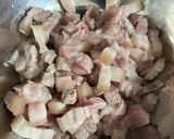 Hình bước làm 1 của món Thịt xào mắm ruốc