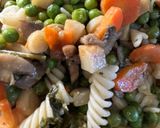 Tészta zöldségekkel recept fázis 3 fotója