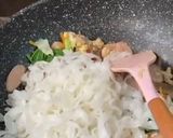 Foto langkah ke 6 dari resep Kwetiaw Goreng ala Chinese Resto.
