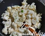 A picture of step 2 of Gobhi Tamater.