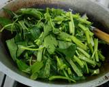 Cara Membuat Cah Kangkung Kerang Saus Tiram 3