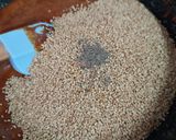 A picture of step 4 of Til Gud Laddoo (Sesame and jaggery Laddoo).