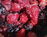 Foto del paso 3 de la receta: Mermelada de frutos rojos (frutillas, moras, frambuesas y arándanos)