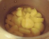 Une image de l'étape 1 de Purée de pommes de terre aromatisée,merguez au boeuf.