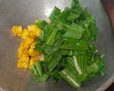 Foto langkah ke 2 dari resep Tumis tahu sawi hijau.
