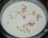 A picture of step 2 of Iranian Ferni.