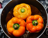 Foto del paso 2 de la receta: PIMIENTOS AMARILLOS, 🌶️🌶️con Relleno Árabe con Berenjenas🍆🍆 y Arroz...!