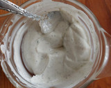 Foto del paso 4 de la receta: Tomates marinados con salsa de yogurt griego