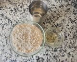 A picture of step 1 of Kathiyawadi Bharwa Baingan & Potato Sabji.