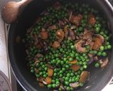 Pirított gomba zöldborsóval Lilla konyhájából recept fázis 5 fotója