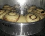 Foto langkah ke 8 dari resep Cinnamon Rolls Wangi dan Empuk.