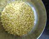 A picture of step 2 of Beans Poriyal.
