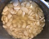 Foto del paso 3 de la receta: Pallares con pernil y lengua