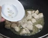 A picture of step 4 of Hot Green Chicken Pizza.