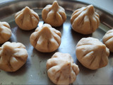 बेक्ड मोदक (baked modak recipe in marathi)