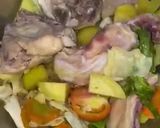 Foto langkah ke 3 dari resep Sop Ayam Segar.