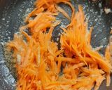 A picture of step 3 of Rice Noodles with Crunchy Veg and Chicken.