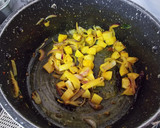 A picture of step 3 of Tiffin sambhar.