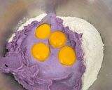 Foto langkah ke 3 dari resep Donat Ubi Ungu.
