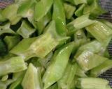 Foto langkah ke 2 dari resep Tumis kecipir.