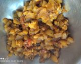 A picture of step 3 of Lauki curry (bottle gourd curry).