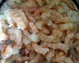 A picture of step 2 of Prawns masala fry.