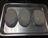 A picture of step 2 of Japanese Mitarashi-Dumpling.