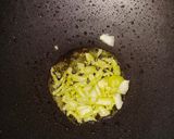 Foto langkah ke 2 dari resep Nasi Goreng Ala Elva.