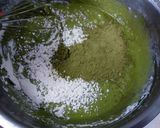 Foto langkah ke 3 dari resep Chewy Matcha Brownies.