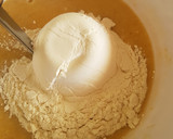 Foto del paso 3 de la receta: Pan de plátano y yogurt griego