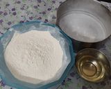 A picture of step 1 of Holi special Vanilla colourful cake.