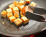 A picture of step 1 of Creamy Paneer Matar Curry.